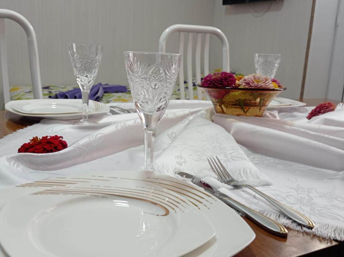 Bizim Ev Hostel Naftalan Luaran gambar